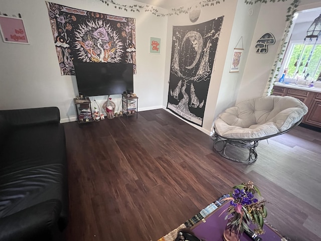 962 3rd St, Tracy City, TN 37387 - living area with wood finished floors and baseboards