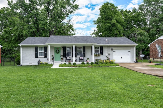 107 Beech St, Columbia, TN 38401 - single story home featuring a porch, a garage, driveway, crawl space, and brick siding