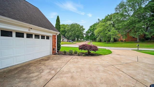 2458 Carrollwood Ln, Cordova, TN 38016 - garage with driveway
