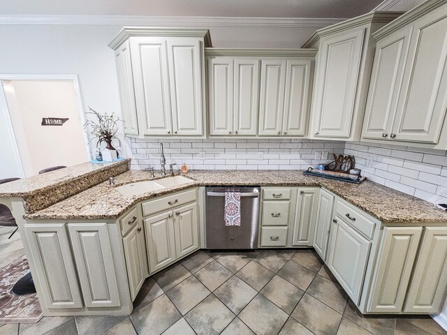 300 Woodson Dr, Tullahoma, TN 37388 - kitchen featuring stainless steel dishwasher, a sink, a peninsula, backsplash, and crown molding