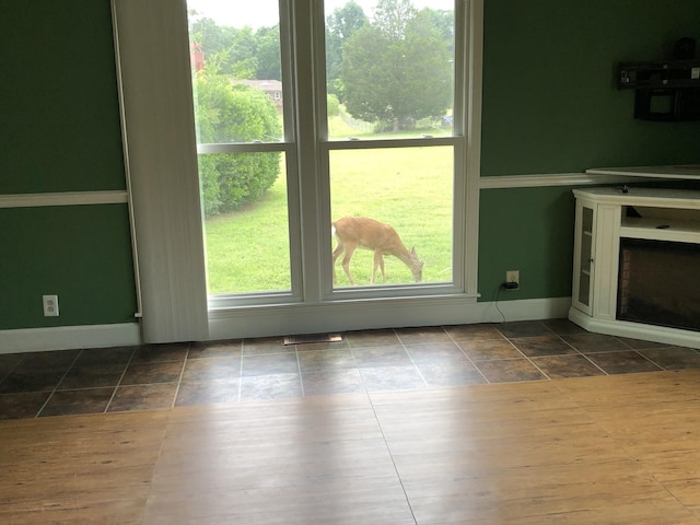 2026 Saundersville Ferry Rd, Mount Juliet, TN 37122 - unfurnished dining area with baseboards