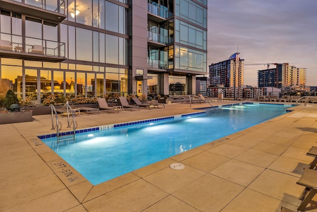 1212 Laurel St Unit 615, Nashville, TN 37203 - community pool featuring a patio area and a view of city