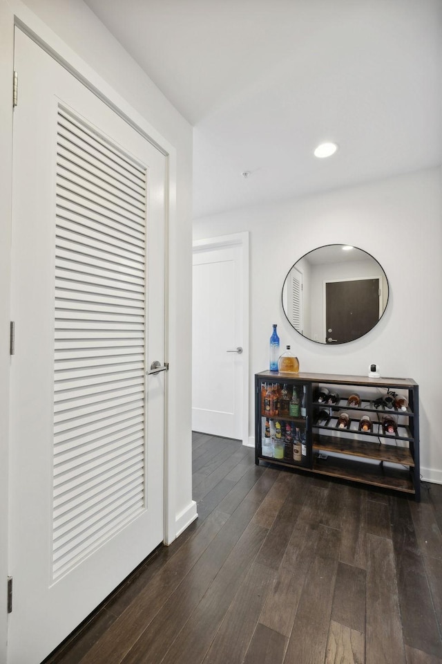 1212 Laurel St Unit 615, Nashville, TN 37203 - corridor featuring dark wood-style floors, baseboards, and recessed lighting