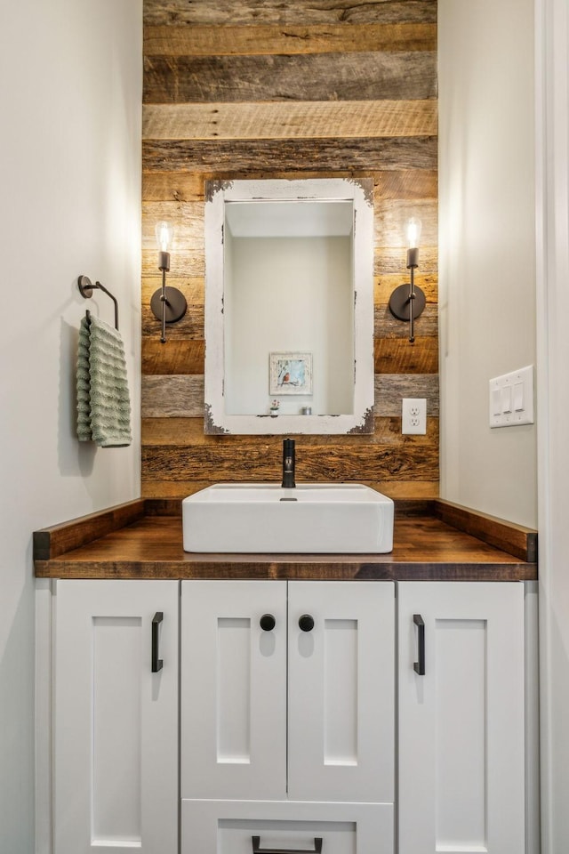 3166 Tanyard Hollow Rd, Culleoka, TN 38451 - bathroom with vanity