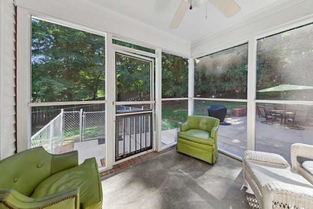 530 David Ave, Lewisburg, TN 37091 - sunroom featuring a ceiling fan