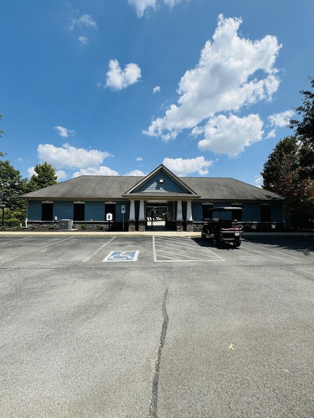 911 Keepsake Diamond Ln, Murfreesboro, TN 37128 - view of property featuring uncovered parking