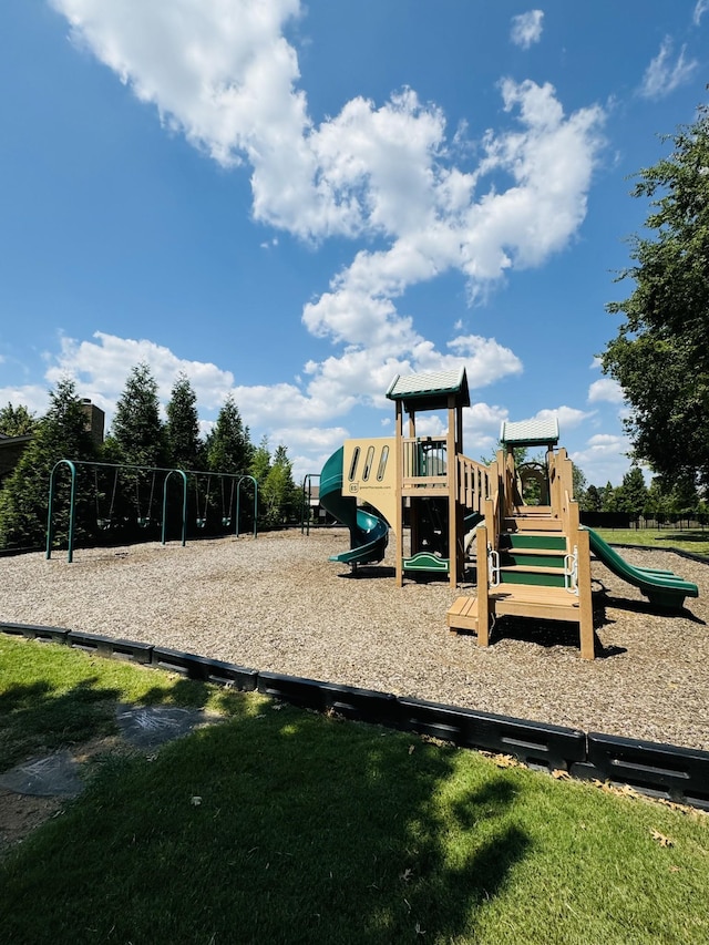911 Keepsake Diamond Ln, Murfreesboro, TN 37128 - view of community play area