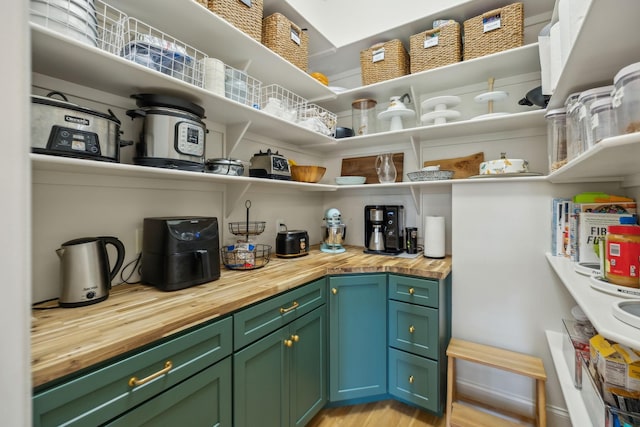 4083 Kings Camp Pass, Arrington, TN 37014 - view of pantry