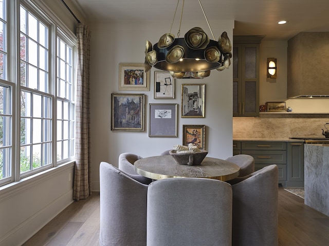4516 Shys Hill Rd, Nashville, TN 37215 - dining space with dark wood-style flooring, recessed lighting, and baseboards