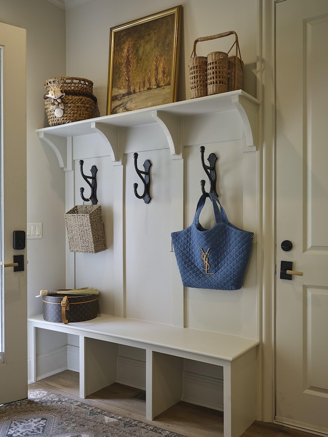 4516 Shys Hill Rd, Nashville, TN 37215 - mudroom featuring wood finished floors