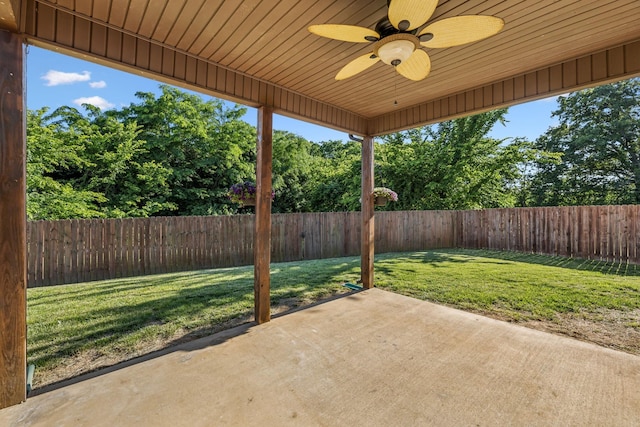 3296 Wiser Dr, Clarksville, TN 37042 - fenced backyard featuring a patio and a ceiling fan