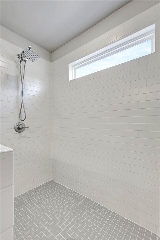 8792 Snowy Owl Rd, Ooltewah, TN 37363 - full bathroom with tiled shower