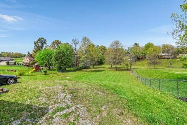 925 Tommy Oliver Rd, Clarksville, TN 37042 - view of yard