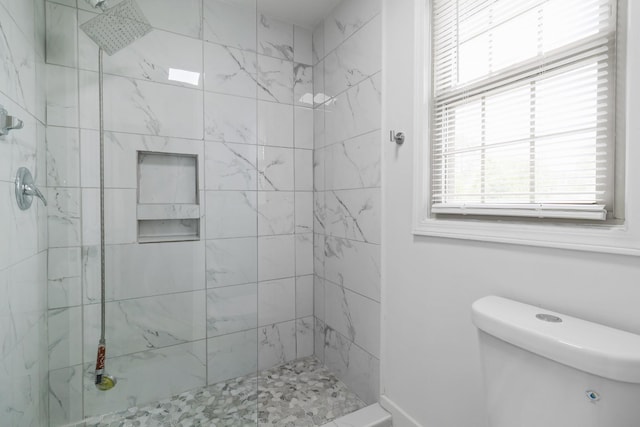 925 Tommy Oliver Rd, Clarksville, TN 37042 - full bath with a shower stall