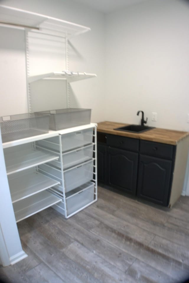1202 Willow Brook Pass, Mount Juliet, TN 37122 - pantry featuring a sink