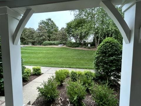 312 Mapleton Aly, Hermitage, TN 37076 - view of grassy yard