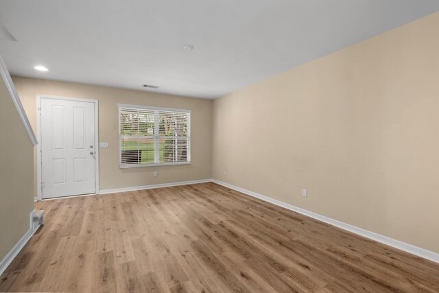 312 Mapleton Aly, Hermitage, TN 37076 - spare room featuring light wood-type flooring, baseboards, and recessed lighting