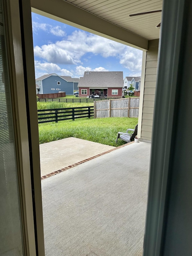1020 Wiseman Farm Rd, Fairview, TN 37062 - view of patio featuring a residential view