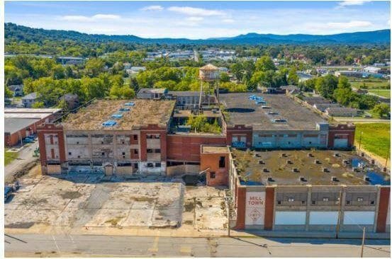 2471 Twill Pl, Chattanooga, TN 37404 - bird's eye view of mountains