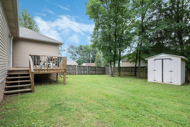 1305 Northlynn Dr, Lebanon, TN 37087 - view of yard featuring a deck