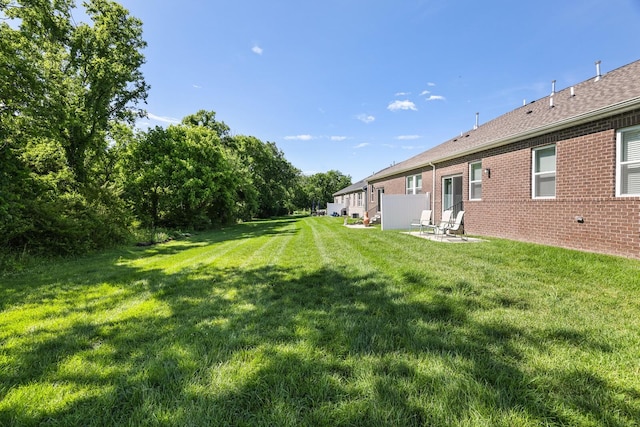 380 Gingerwood Ln, Hendersonville, TN 37075 - view of green lawn with a patio area