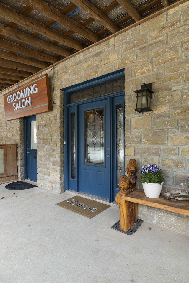 10669 S Windrow Rd, Rockvale, TN 37153 - entrance to property featuring stone siding