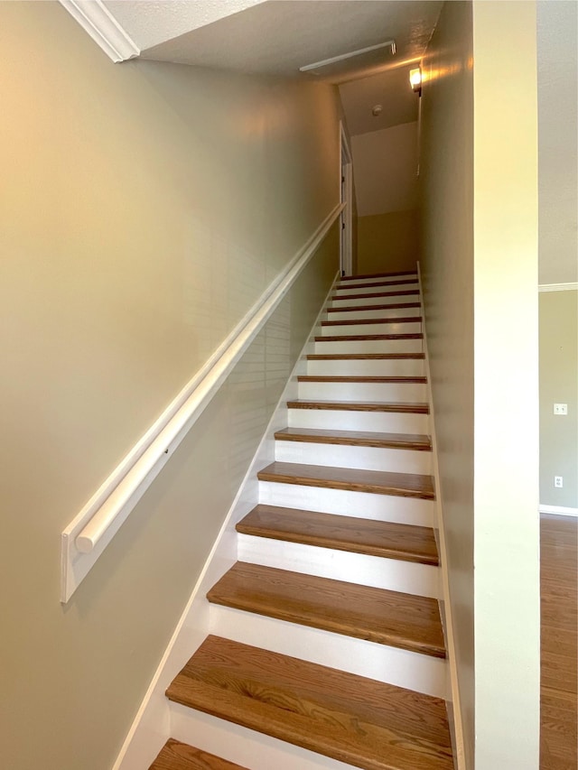 730 Everville Dr, Livingston, TN 38570 - view of stairway