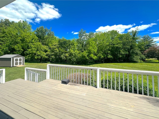 730 Everville Dr, Livingston, TN 38570 - deck with a yard