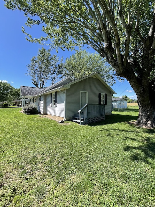 903 Days Rd, Lafayette, TN 37083 - view of side of property with a yard