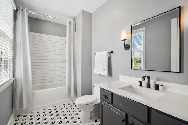 82 Addison Ave, Franklin, TN 37064 - bathroom featuring vanity and shower / tub combo with curtain