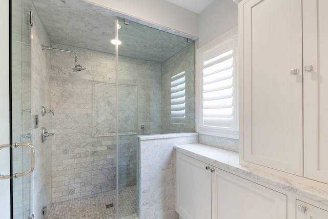 143 Prospect Hl, Nashville, TN 37205 - full bathroom with a shower stall