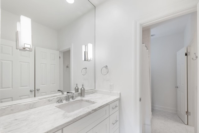 143 Prospect Hl, Nashville, TN 37205 - full bath with vanity and baseboards