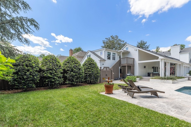 143 Prospect Hl, Nashville, TN 37205 - view of yard featuring a patio area, a balcony, and an outdoor pool