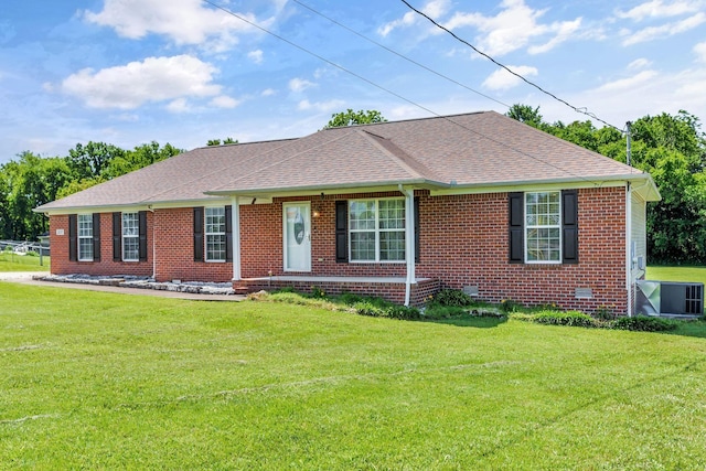 2137 Horton Way, Lewisburg, TN 37091 - ranch-style house featuring a front yard, brick siding, a shingled roof, cooling unit, and crawl space