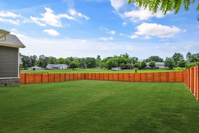 1114 Johnson St, Burns, TN 37029 - view of yard
