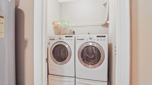 1023 Fitzroy Cir, Spring Hill, TN 37174 - laundry area featuring washer and clothes dryer