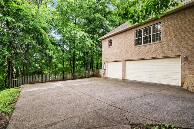 7244 Knottingham Dr, Fairview, TN 37062 - garage featuring concrete driveway