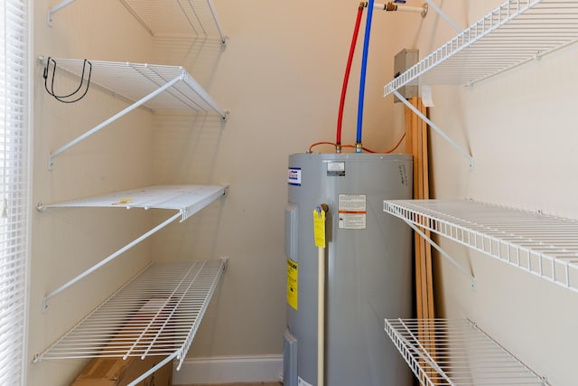 318 Tulip Tree Trl, Estill Springs, TN 37330 - utility room with water heater