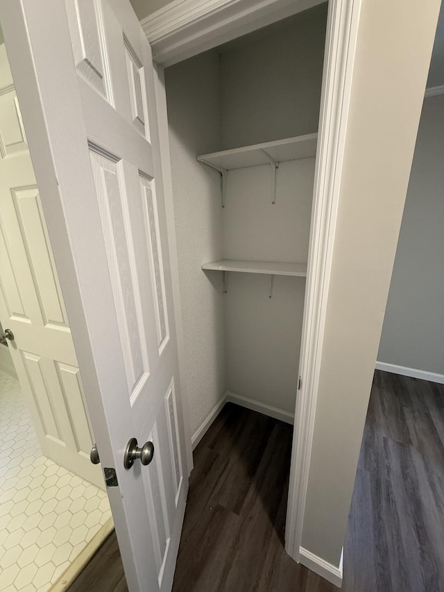 551 Maple Ter, Lafayette, TN 37083 - view of closet