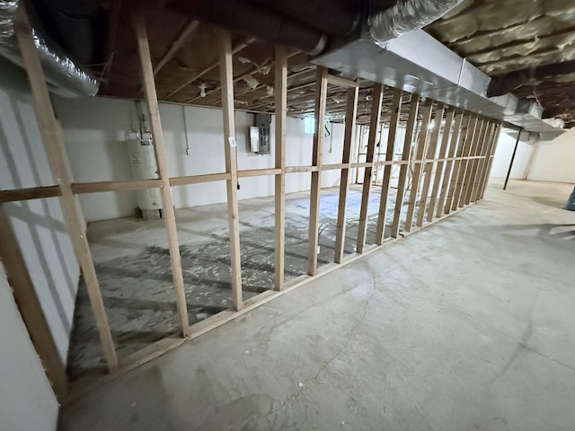 551 Maple Ter, Lafayette, TN 37083 - unfinished below grade area with water heater and electric panel