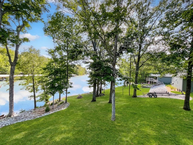 21 Heron Pt, Cadiz, KY 42211 - view of green lawn featuring a water view