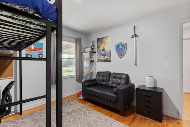 515 S Cedar Ln, Pulaski, TN 38478 - living room featuring wood finished floors and baseboards