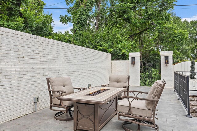 2126 Golf Club Ln, Nashville, TN 37215 - photo 42