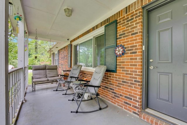 3071 Bayshore Dr, Cookeville, TN 38506 - view of covered porch