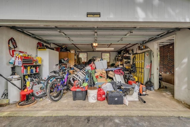 3071 Bayshore Dr, Cookeville, TN 38506 - view of garage