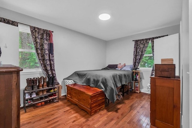 3071 Bayshore Dr, Cookeville, TN 38506 - bedroom with wood finished floors and multiple windows