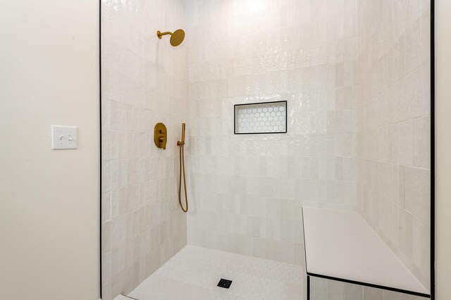 311 N 9th St, Nashville, TN 37206 - full bath with walk in shower