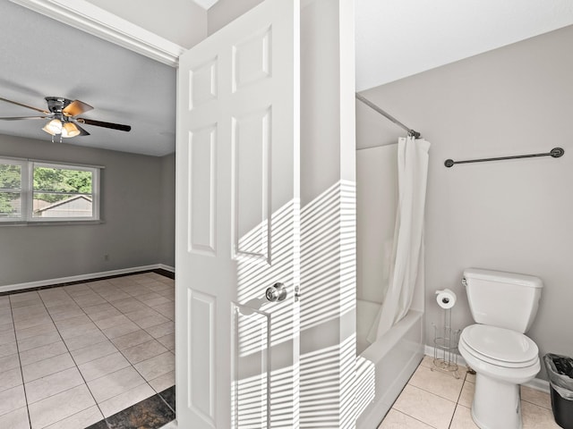 806 Pleasant View Dr, Winchester, TN 37398 - full bath featuring tile patterned flooring, shower / tub combo, toilet, ceiling fan, and baseboards