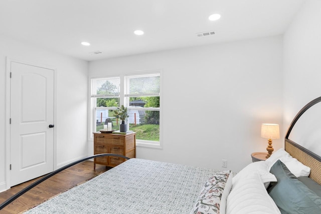 1104 Howell St, Hopkinsville, KY 42240 - bedroom featuring wood finished floors and recessed lighting