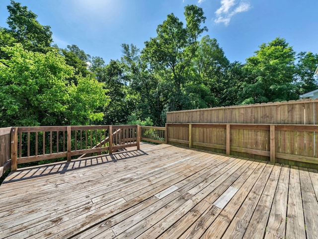 503 Ginkgo Dr, Clarksville, TN 37042 - view of wooden deck